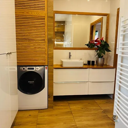 Pod Borowa * 耶德利纳-兹德鲁伊